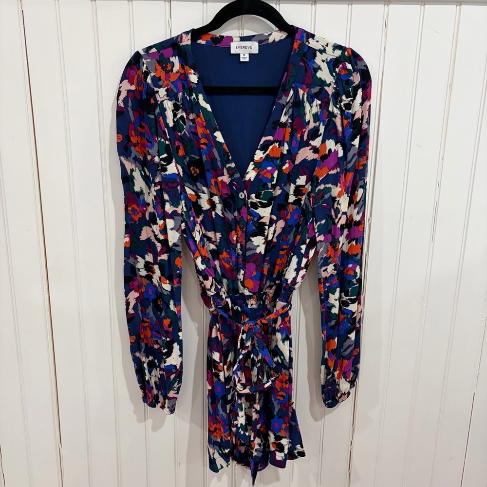 Evereve Hadley Romper in Abstract Floral - Picture 2 of 4